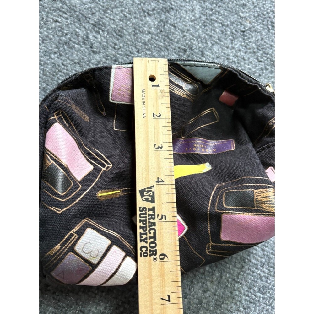 Vintage Avon Cosmetic Bags Vacation Makeup Bag Black Nail Polish Makeup Pattern - Picture 3 of 6